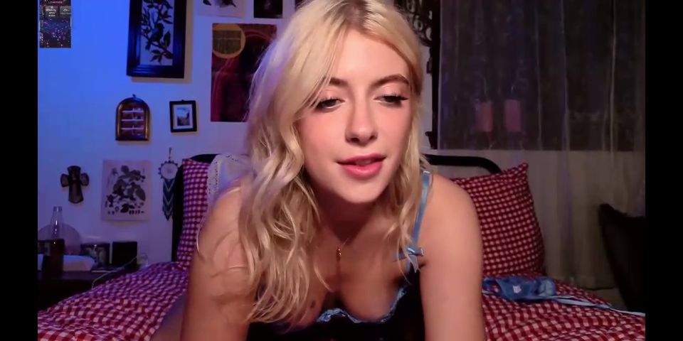 Cumshot InnocentHigh - Sia Wood Imani Valor And Beca Barbie Beca Barbie