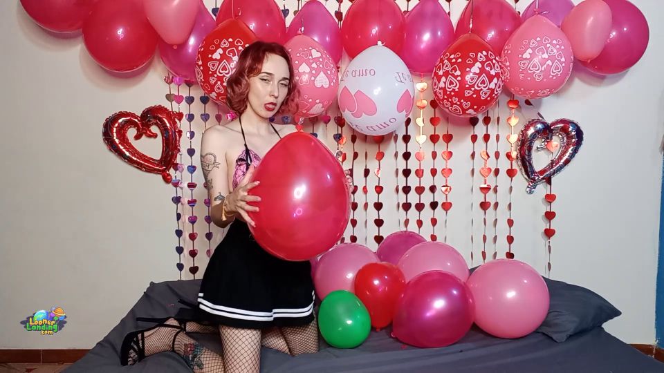 Custom Fetish - Regina s Valentine s Balloon Popping - Fetish