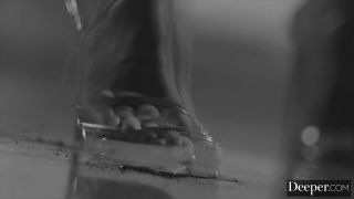 little dragon has twisted threes with 2 strangers stranger blo....-2