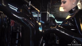 Eine gummipuppe zum anschaffen 01 (pos 161028) -  latex-2