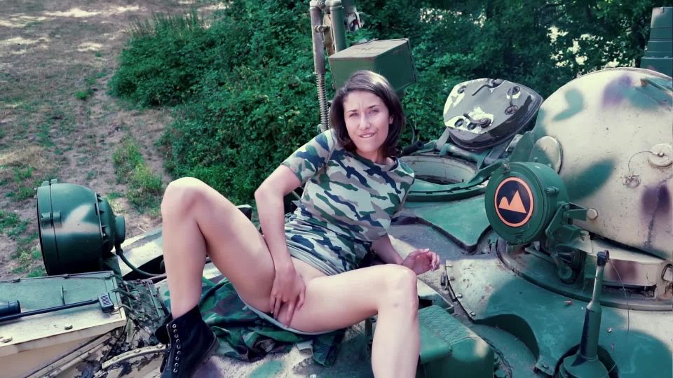 video 5 femdom plug Nephael – Masturbation Sur Le Tank, feet on anal porn