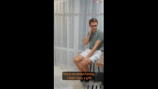 A virgin boyfriend came on to an experienced porn actress-1