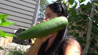 ﻿Aspen And Zuchinni - Aspen Herself Masturbation Pov (Femdom porn)-1