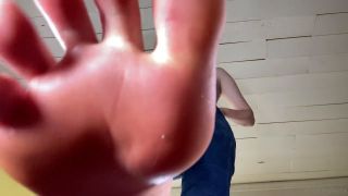 Footiesfeets - Giantess After three dates we finally get to be more (Fetish porn)-5