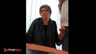 Muslim woman blows her colleagues cock in front of the web camera while at work-9