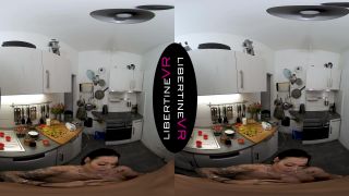 Julia Exclusiv A Tattooed Milf Gets Horny And Naughty In The Kitchen Wh-2