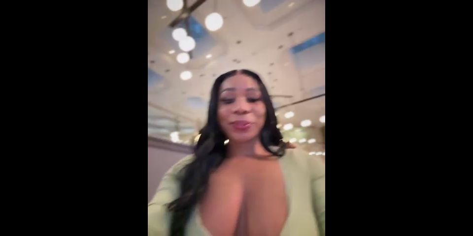 Brunette Mi Ha Doan BlacksOnBlondes - Mi - Mi Ha Doan