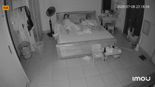 Voyeur 2020 Vietnam Hanoi CGj1mxDah-1