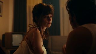 Lola Petticrew & Gillian Anderson's Sultry Adventures Unveil-7