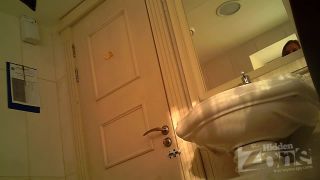 Spy-ing.01682-6