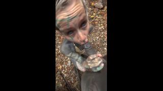 [K2S.CLUB] Anuskatzz - Tätowiertes Girl gibt Blowjob an einem Wasserfall - POV public - SD 608P-4