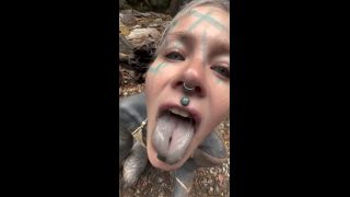 [K2S.CLUB] Anuskatzz - Tätowiertes Girl gibt Blowjob an einem Wasserfall - POV public - SD 608P-9