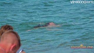 Beach Naked Beach Bunny Teases Completely Nude In Sunny Public Sexploit Video-5