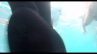 Porn online Voyeur – Underwater swimsuit tracking – YMUW-1122 (MP4, FullHD, 1920×1080) Watch Online or Download!-9