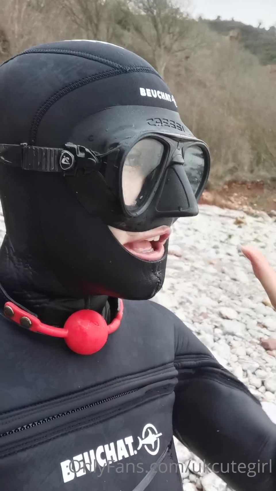 UKCuteGirl () Ukcutegirl - lush swim followed by some wetsuit bondage for kinkysplashcom yesterday 13-01-2021