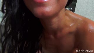 Fucking Mommy in the Bathtub (Amateur porn)-3