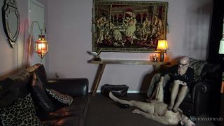 60 Minutes With Miss Kim Part 5 Onlyfans Miss Kim Rub (Feet porn)-5