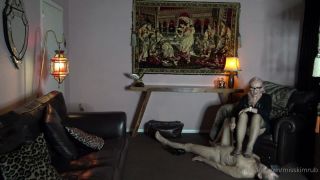 60 Minutes With Miss Kim Part 5 Onlyfans Miss Kim Rub (Feet porn)-6