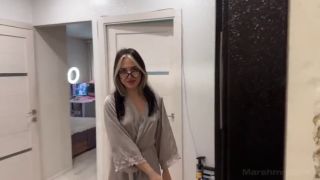 Courier I fucked a courier because my boyfriend cheated on me with another girl-1