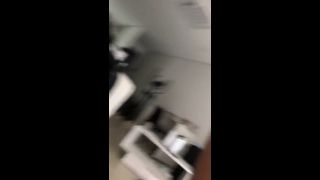 POV Solo y cachondo en el sillón – masturbación POV amateur-8
