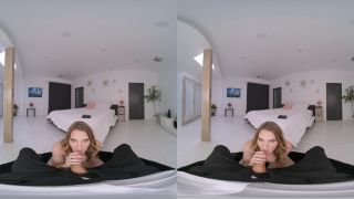 Ashley Lane VR 4K Pornstar POV Cumshot Sex Scenes-1