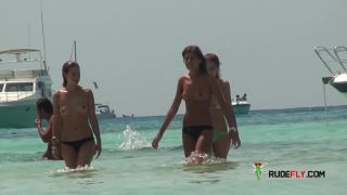 Plage Voyeur: Big Cupcakes At Spain  Strand-3