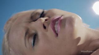 Vanda Deep Into The Darkness (Amateur porn)-3