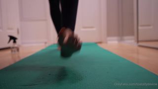 toetallydevine(25-07-2021) Sweaty veiny workout feet-7