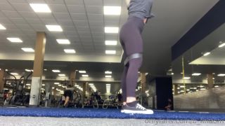 Sorceress Bebe - b findom () Bfindom - daaaamn i look good doing squats in the gym video 26-03-2019-3