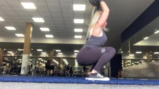 Sorceress Bebe - b findom () Bfindom - daaaamn i look good doing squats in the gym video 26-03-2019-4