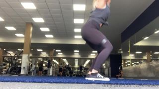 Sorceress Bebe - b findom () Bfindom - daaaamn i look good doing squats in the gym video 26-03-2019-8