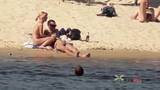 Nude Plage - Blurred damsel  fun-5