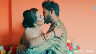 Desi Bride Gets Easily Wet (Indian porn)-2