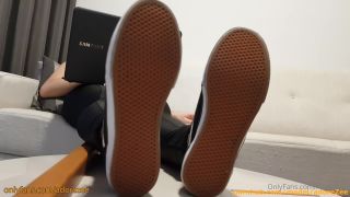 Adore Zee 2021 - 05 - 312098811772-1