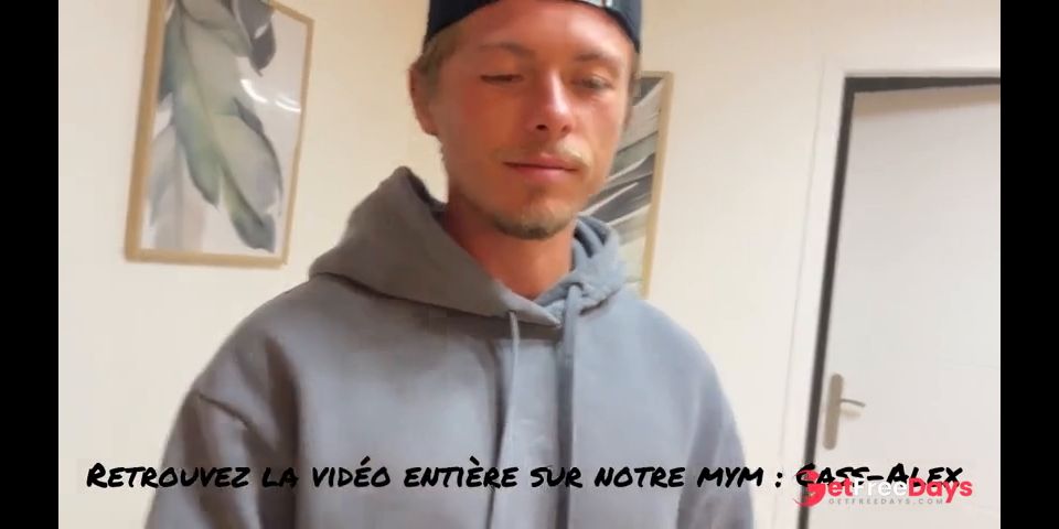 Les recettes de Cass et Alex et je finis par lui monter dessus jusqu ce quil jouisse