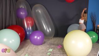 Custom Fetish - Chelsea Rides MOAB Pops Large Balloons - Fetish-2