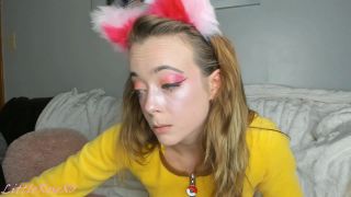 Riley Cyriis - Strawberry Princess makeup tutorial - Makeup-7