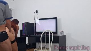 Fanny squirting - Slut alone at home without panties receives a technician from the net!-8