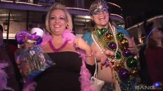 Mardi Gras 2011 Scene  8-8