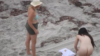 Hidden-Zone.com- Spying on the nude beach-5