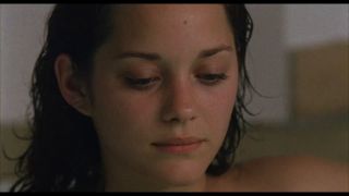 French Gems: Marion Cotillard & Ophelie Winter in Les jolies-8