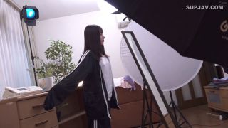 Reducing Mosaic SAN-390 奇跡の体験！俺は朝起きたら早漏潮吹きマ●コ女になっていた / 松井日奈子-9