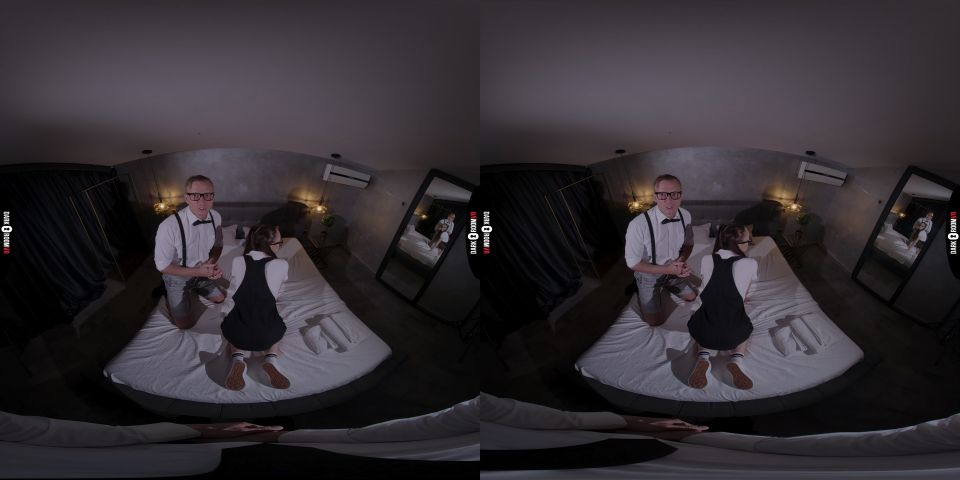 Mia Grandy - No Need To Be So Shy - DarkRoomVR (UltraHD 4K 2021)