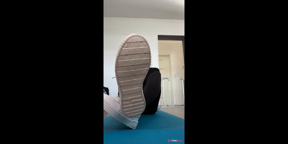 [GetFreeDays.com] enjoying my sweaty soles after the gym full video Adult Film January 2023