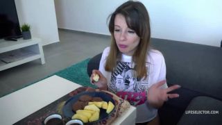 LifeSelector 20 04 11 Mara Swan SD-3