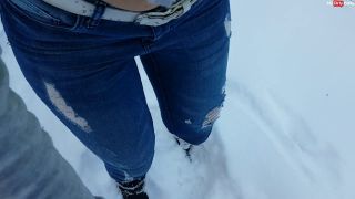 [K2S.CLUB] Fickmaus21 - Outdoor bei minus 15 grad Eier leer gesaugt - HD 720P-3