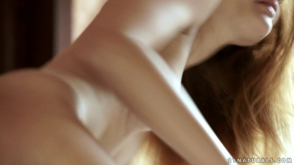 Video Intimately Close  Sam Brooke 720p HD