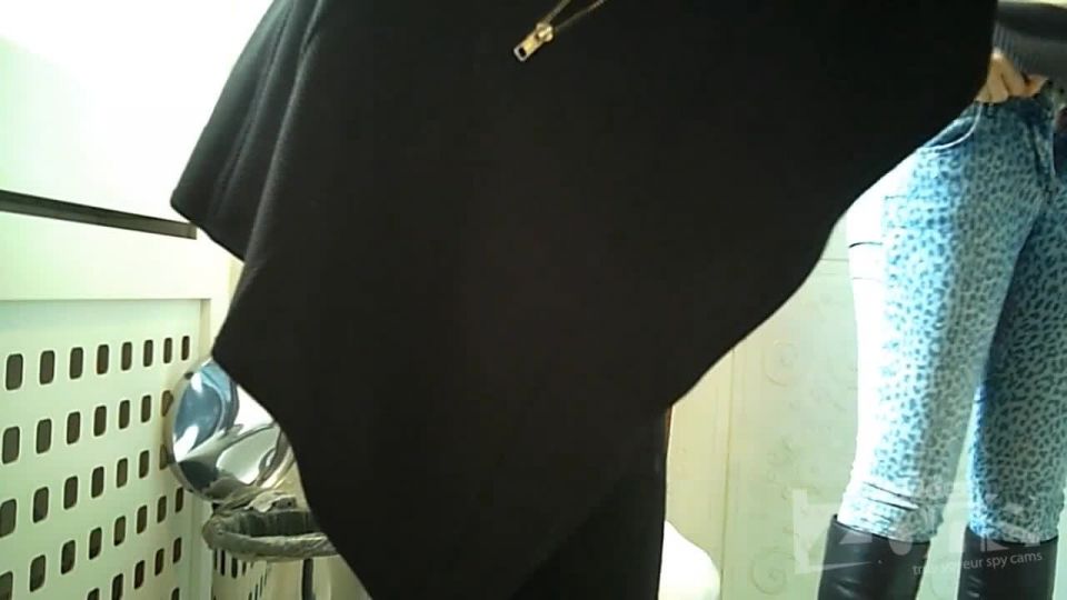 free adult clip 30 HiddenZone 1Jan-14Feb 285 | hidden camera | webcam 