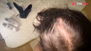 brunettes suck better than blondes-3