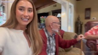 Lillian Phillips Gangbang Sex With Elderly  onlyfans hardcore-0